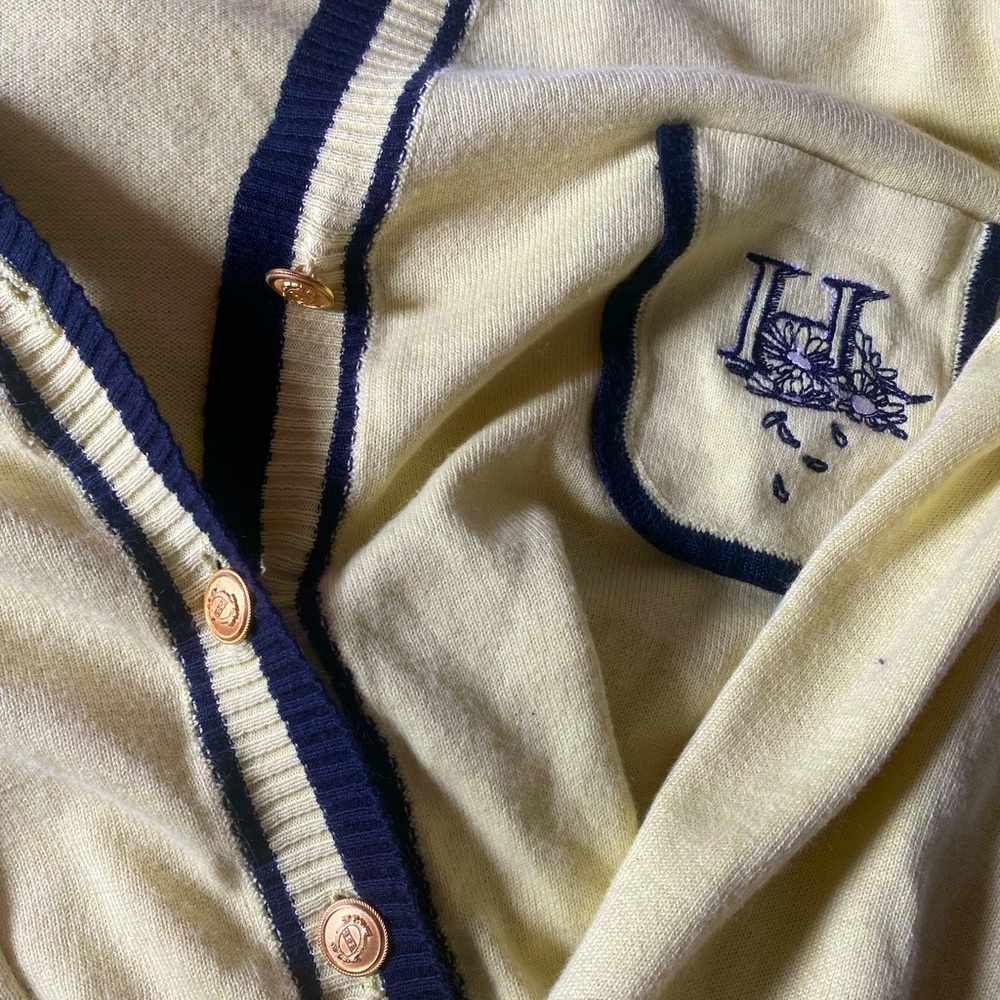 Vintage chic cardigan